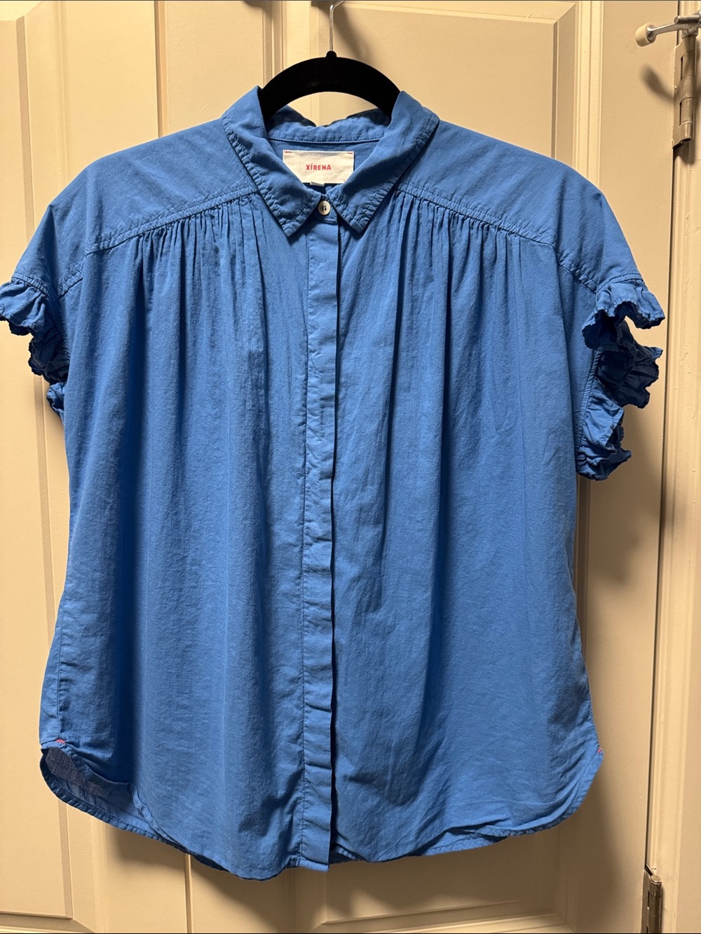 XiRENA Cornflower Blue Ruffle Sleeve Button-Down Shirt Size XS
